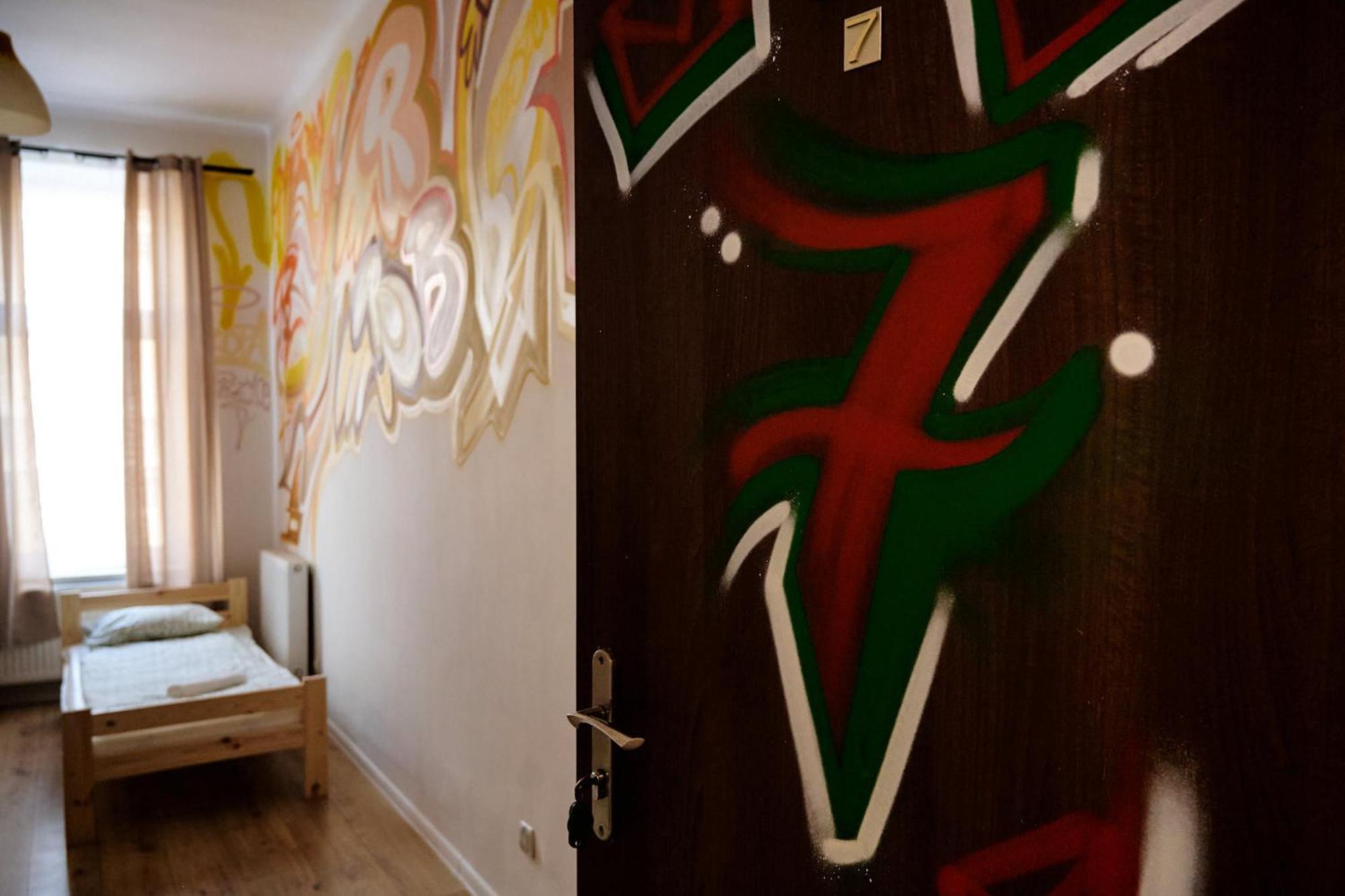 Graffiti Hostel Kraków