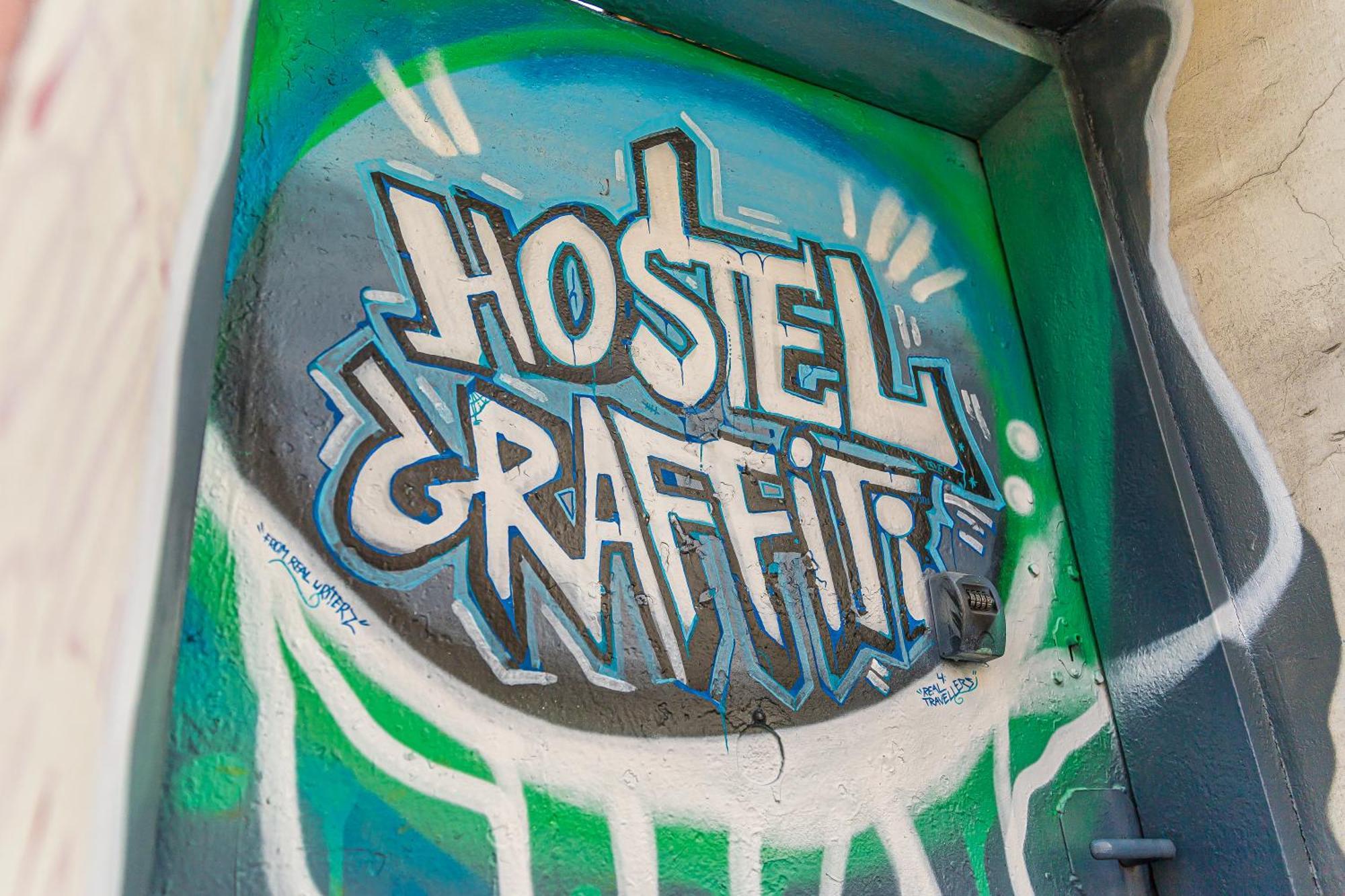 Graffiti Hostel Kraków